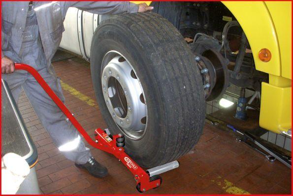 Насосные устройства для распыления / форсунки